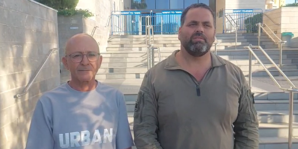 עוד חיים בלייכר ואפרים יהושע אחיו של יגאל יהושע היד