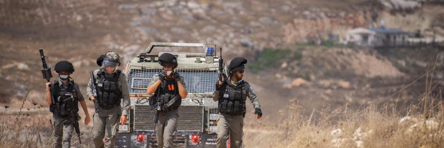 שוטרי מג"ב בפינוי נקודת התיישבות. שריה דיאמנט פלאש90