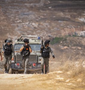 שוטרי מג"ב בפינוי נקודת התיישבות. שריה דיאמנט פלאש90