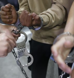 אזיקים יוסי זמיר פלאש90